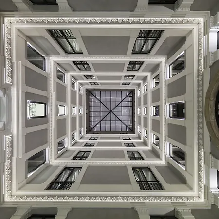 Hotel H10 Urquinaona Plaza (adults Only)