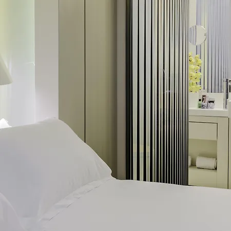 H10 Urquinaona Plaza (adults Only) 4* Barcellona