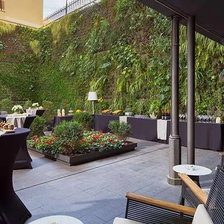H10 Urquinaona Plaza (adults Only) 4* Barcelona