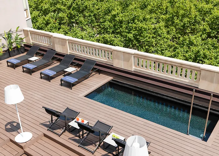H10 Urquinaona Plaza (adults Only) Отель 4*