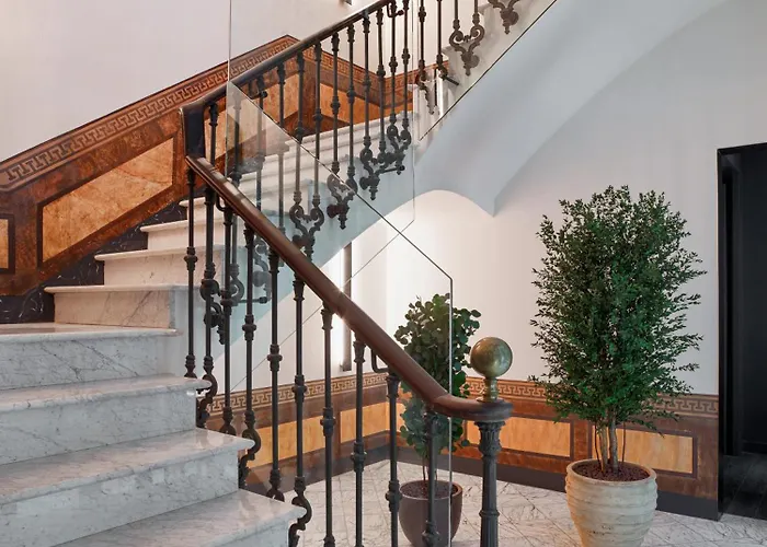 H10 Urquinaona Plaza (adults Only) Отель Барселона
