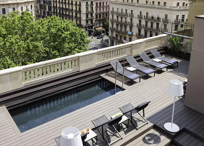 Отель H10 Urquinaona Plaza (adults Only)