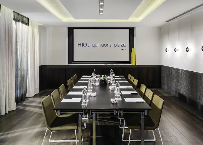 H10 Urquinaona Plaza (adults Only) Отель 4*
